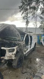 SUCATAChevrolet S10 2013 2.8 Lt Cab. Dupla 4x2 4p  PARA RETIRADA DE PEÇAS