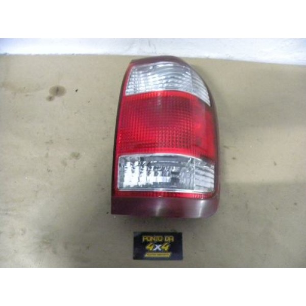 Lanterna Lado Direito Nissan Pathfinder 2003