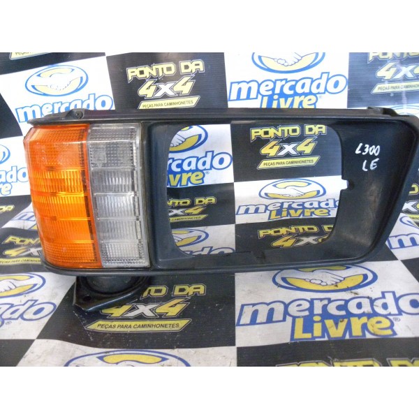 Moldura Do Farol E Pisca Mitsubishi L300 1997 A 1999